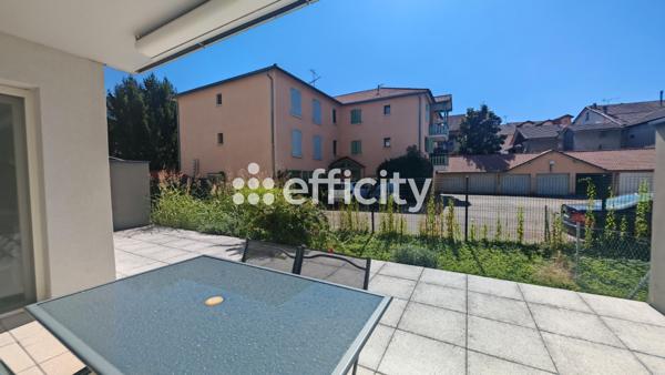 Appartement
         2 pièces
        - 50 m² 199 000 € *