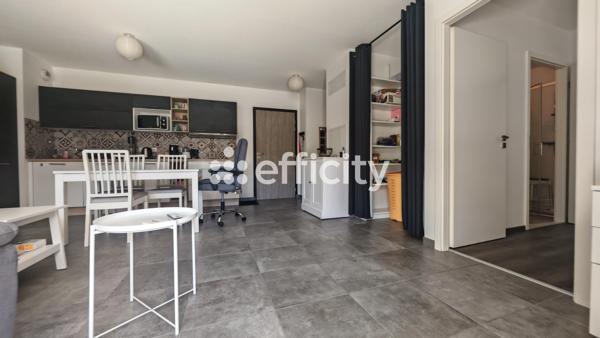 Appartement
         2 pièces
        - 50 m² 199 000 € *