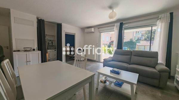 Appartement
         2 pièces
        - 50 m² 199 000 € *