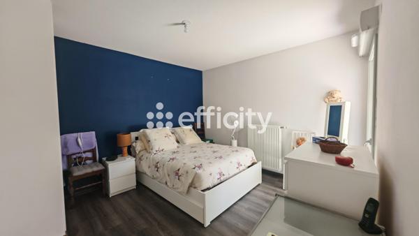 Appartement
         2 pièces
        - 50 m² 199 000 € *