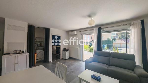 Appartement
         2 pièces
        - 50 m² 199 000 € *