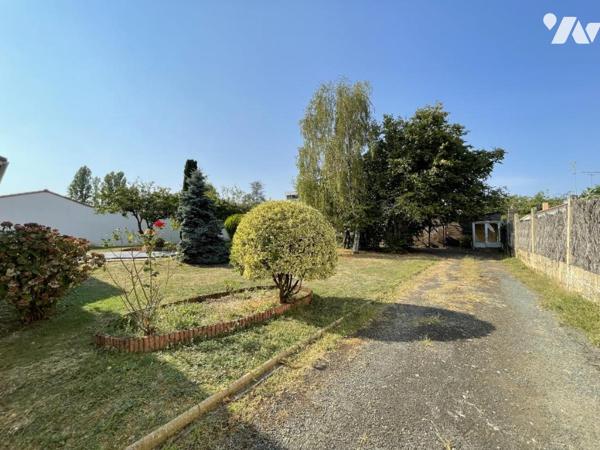 Maison d'habitation offrant environ 106 m² habitables sur un terrain de 1442 m².