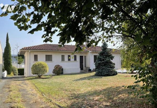 Maison d'habitation offrant environ 106 m² habitables sur un terrain de 1442 m².