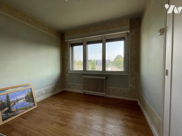 Maison d'habitation offrant environ 106 m² habitables sur un terrain de 1442 m².