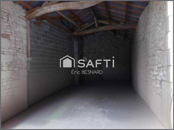 Corps de ferme 8 pièces 180m2 environ 86200 La Roche Rigault