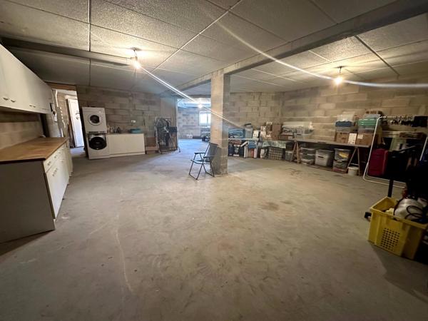 Vue dégagée sur la forêt