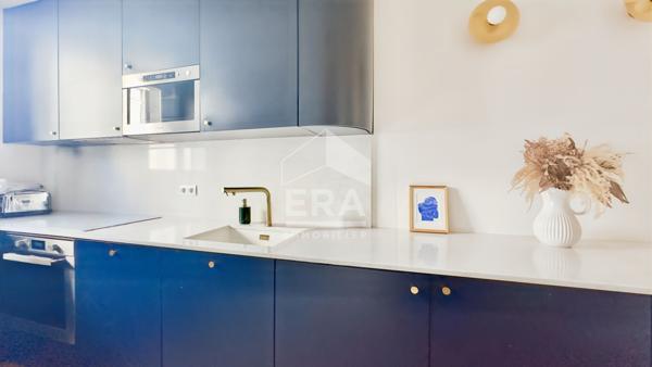 A VENDRE SUPERBE 3/4 P 95M2 RENOVE PAR ARCHITECTE BELLEVILLE 19E LIMITE 10E