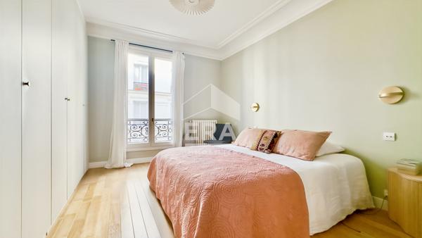 A VENDRE SUPERBE 3/4 P 95M2 RENOVE PAR ARCHITECTE BELLEVILLE 19E LIMITE 10E