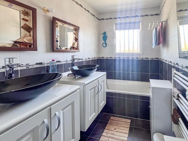 Maison Sainte Soulle 6 pièce(s) 115 m2 sur 630 m2, Sainte soulle 17220