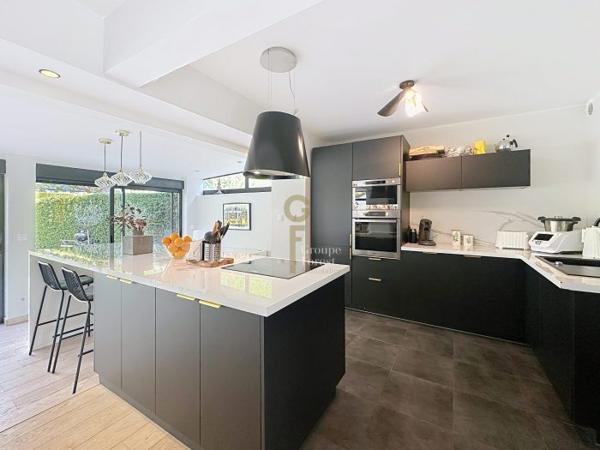 Maison mitoyenne 1 côté Marcq-en-Baroeul 121 m²