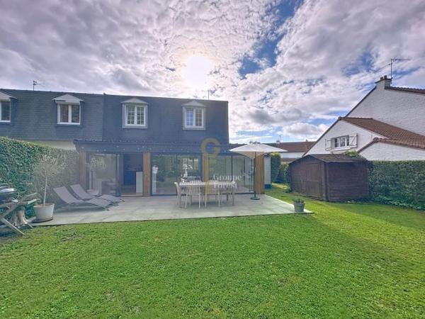 Maison mitoyenne 1 côté Marcq-en-Baroeul 121 m²