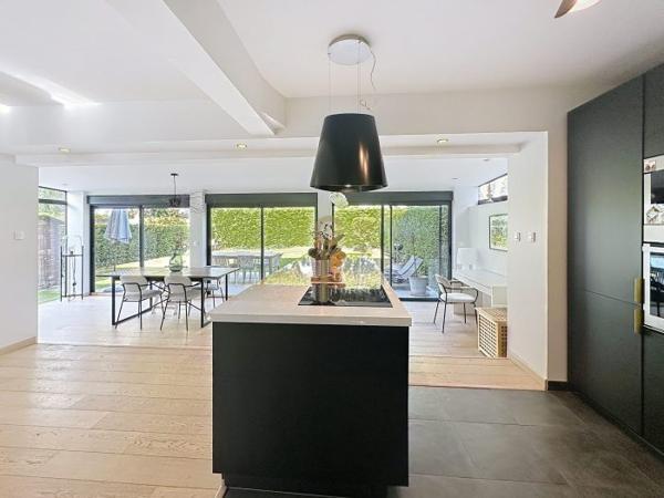 Maison mitoyenne 1 côté Marcq-en-Baroeul 121 m²