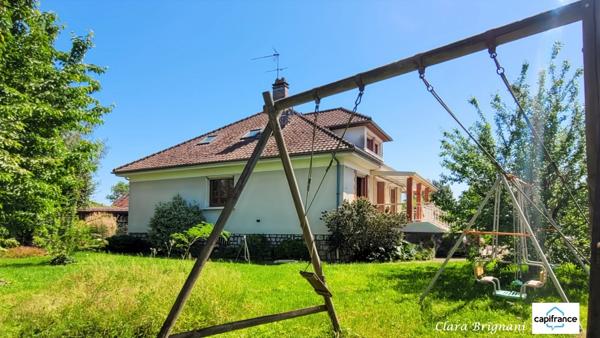 Maison à vendre - 6 pièces, 156m² à Avrainville - sous-sol total et terrain arboré de 1 555 m²