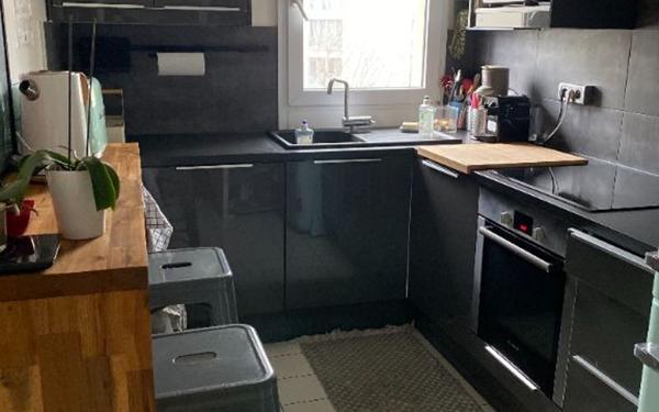 Appartement à louer    2 pièces • 54 m2 Paris 19