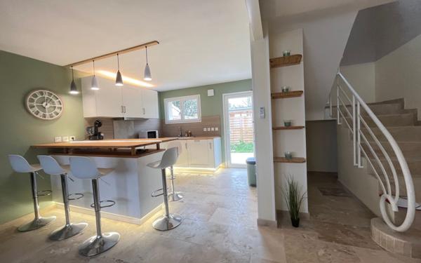 Maison à vendre    5 pièces • 99,04 m2 Avignon