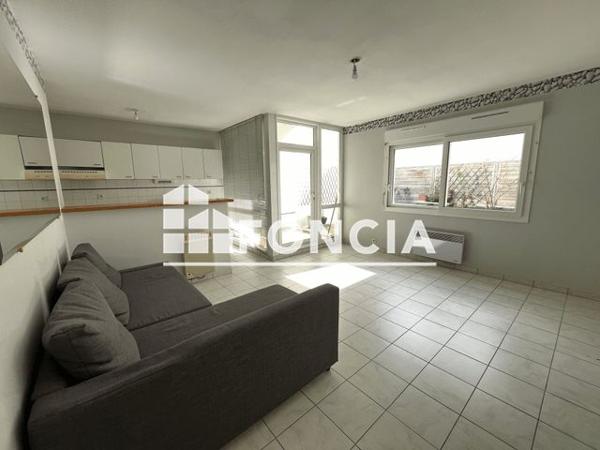 Location Appartement 3 pièces 55.54 m² - 20 RUE PHILIPPE HARLE La Rochelle 17000