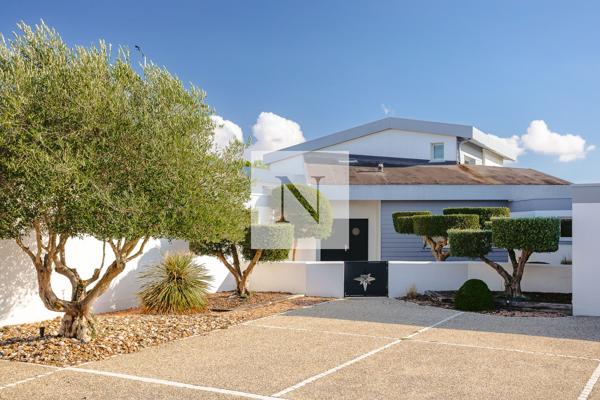 Villa 284 m² avec piscine à Marsilly
