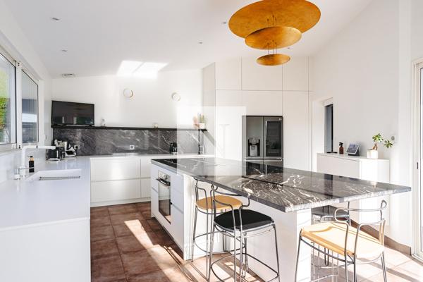 Villa 284 m² avec piscine à Marsilly
