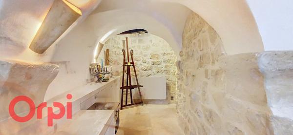 Maison à vendre    5 pièces •  La Cadière-d'Azur