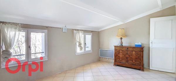 Maison à vendre    5 pièces •  La Cadière-d'Azur