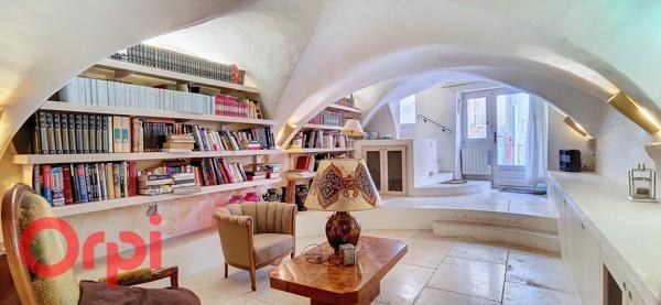 Maison à vendre    5 pièces •  La Cadière-d'Azur