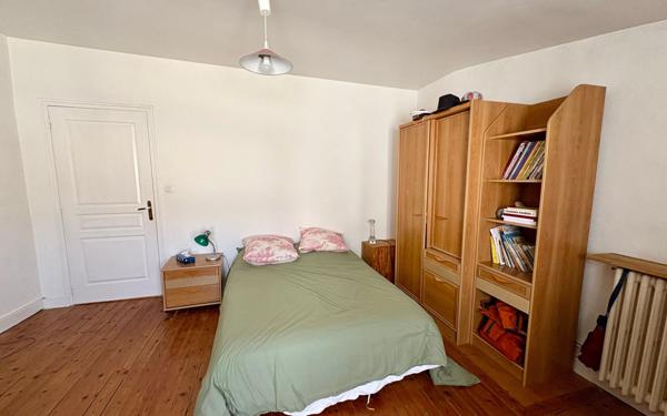 Maison à vendre    8 pièces •  Niort