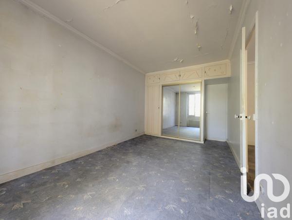 Appartement 3 pièces de 66 m² à Paris (75017)