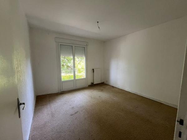 Charmante villa de 124 m² sur les hauteurs de Pujols, offrant confort, espace et tranquillité !