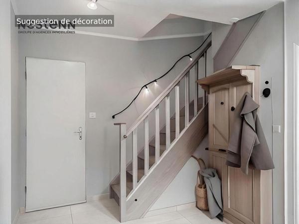 A Vendre: Jolie Maison lumineuse avec jardin et garage double - 71850 CHARNAY-LES-MACON