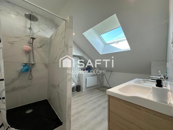 Maison - 8 pièces - 180m²