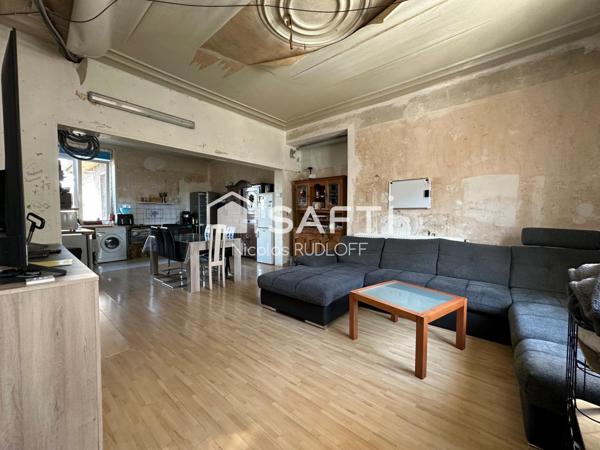 Maison - 8 pièces - 180m²