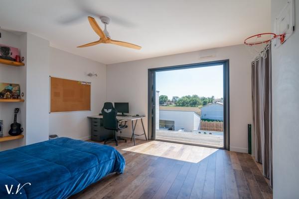 Maison à vendre 686 000 € Saubens 6 p 217 m² DPE B