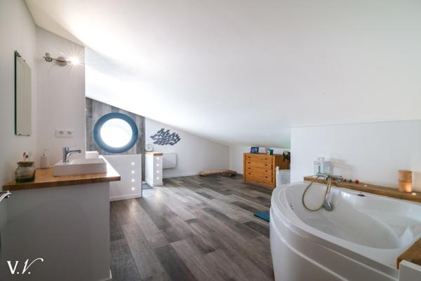 Maison à vendre 686 000 € Saubens 6 p 217 m² DPE B