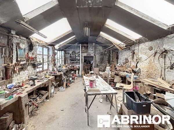 HANGAR / ENTREPOT CARVIN