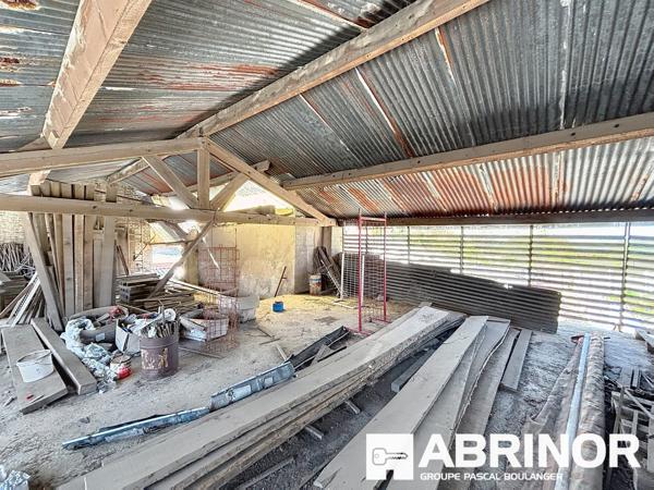 HANGAR / ENTREPOT CARVIN