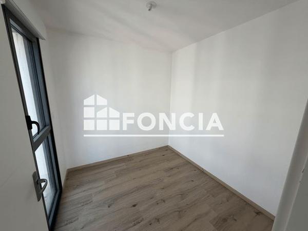 Location Appartement 4 pièces 110.3 m² - 20-26 RUE DU COMMERCE Bordeaux 33800