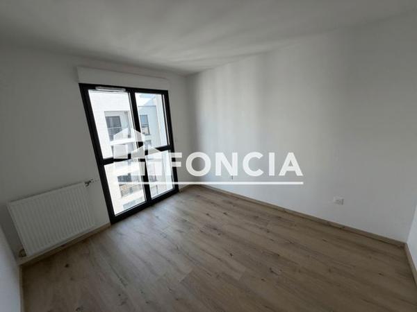 Location Appartement 4 pièces 110.3 m² - 20-26 RUE DU COMMERCE Bordeaux 33800