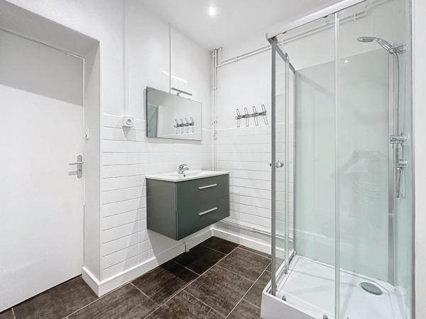 Appartement loué, rénové type 3 de 46 m²