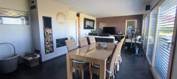 Saint-Barthélemy-Lestra (42110) Villa d'architecte bioclimatique