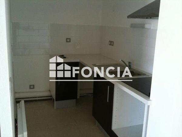 Location Appartement 2 pièces 47.2 m² - 115 ROUTE D'UZES Nimes 30000