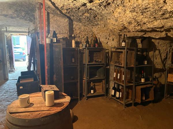 Vouvray (37210) Demeure de vigneron en vente à terme