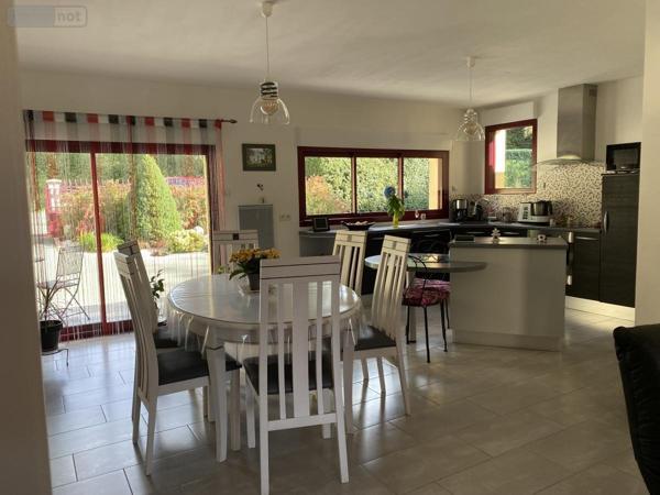 Maison à vendre à Saint-Julien-des-Landes en Vendée (85150), ref : 85072-1104