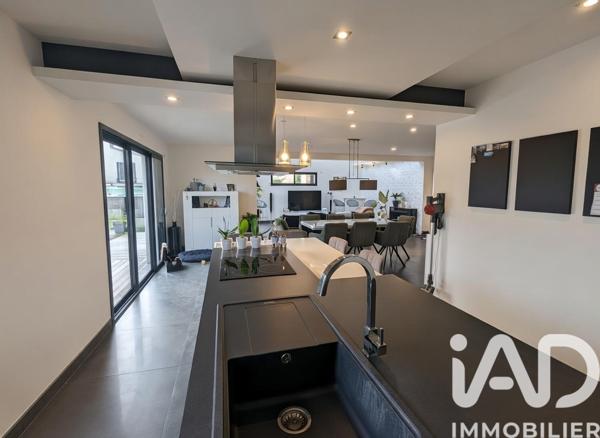 Maison à vendre 6 pièces 174 m² Guilers