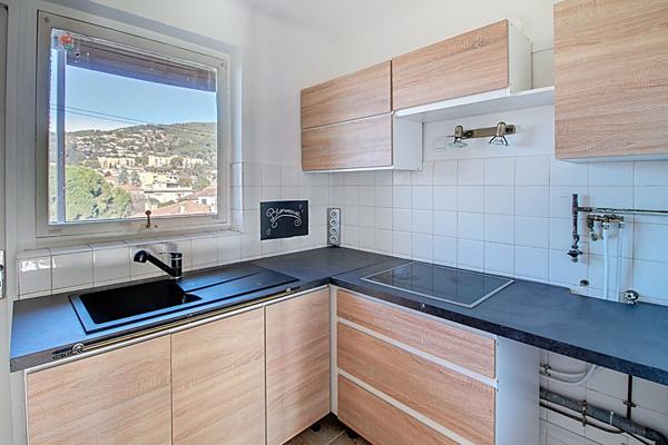 A VENDRE - NOUVEAUTE - DRAGUIGNAN Appartement à vendre 2 pièces 43 m² avec balcon et cave
