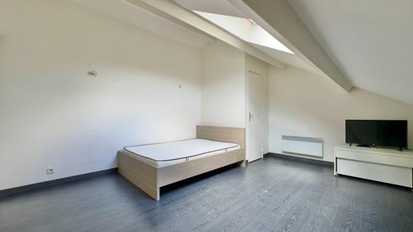 APPARTEMENT DUPLEX 2 PIÈCES À SAVIGNY-SUR-ORGE, QUARTIER GARE AVEC BALCON ET DOUBLE PARKING
