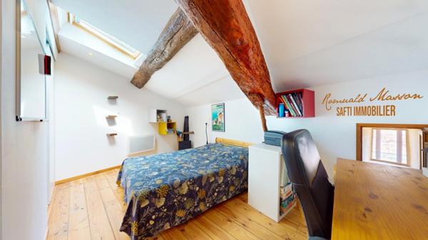 Maison de village T3 avec terrasse + cave