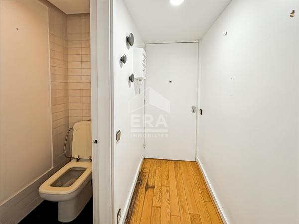 Grand studio avenue Foch avec balcon