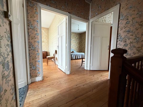 A vendre : Maison à Périgueux à rénover 5 pièces 3 chambres avec jardin