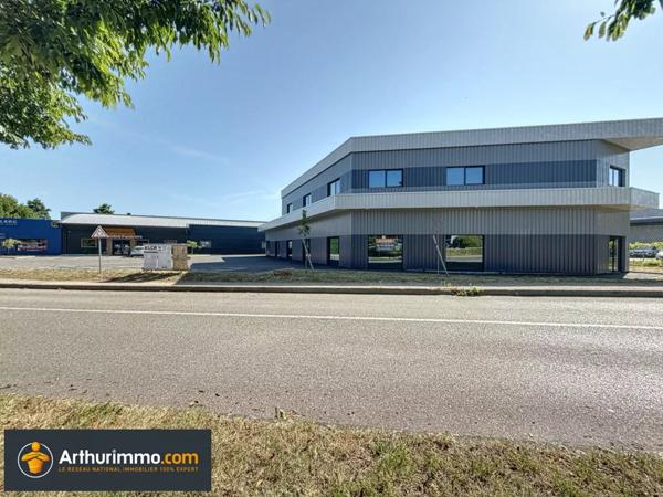 Location Local commercial 150 m2 à Bourgoin-Jallieu
