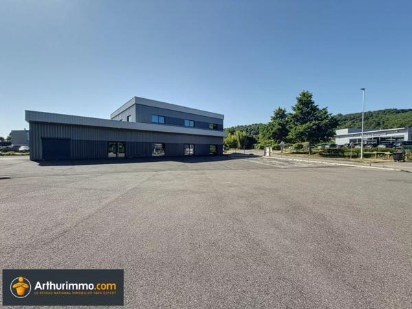 Location Local commercial 150 m2 à Bourgoin-Jallieu
